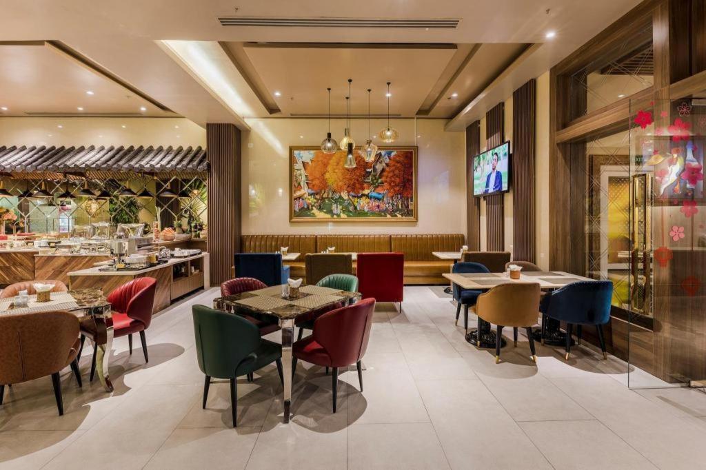 הו צ'י מין סיטי Sunflower Cbq Hotel מראה חיצוני תמונה