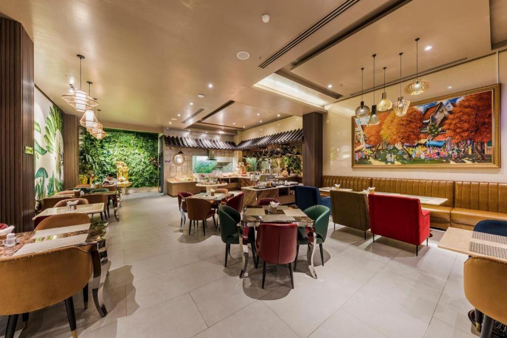 הו צ'י מין סיטי Sunflower Cbq Hotel מראה חיצוני תמונה