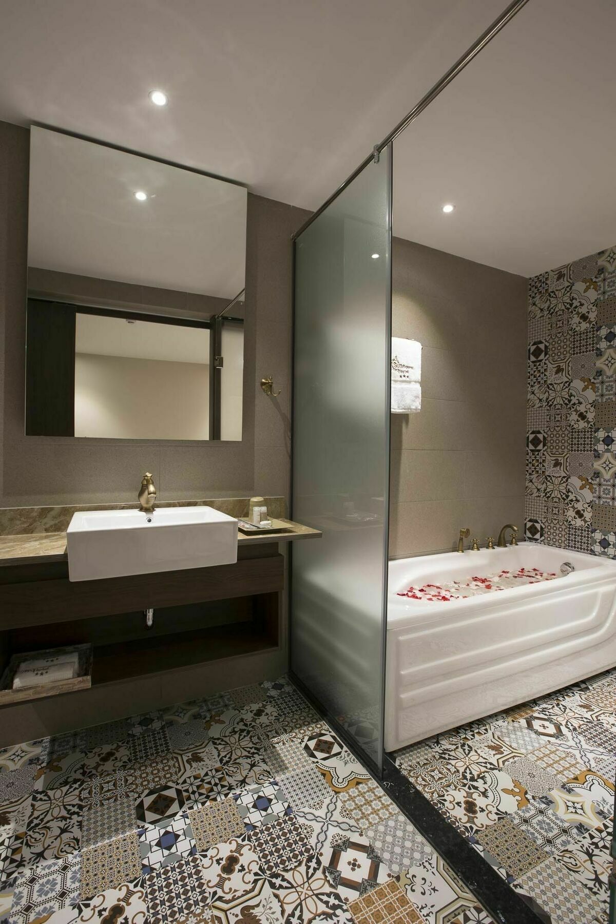 הו צ'י מין סיטי Sunflower Cbq Hotel מראה חיצוני תמונה